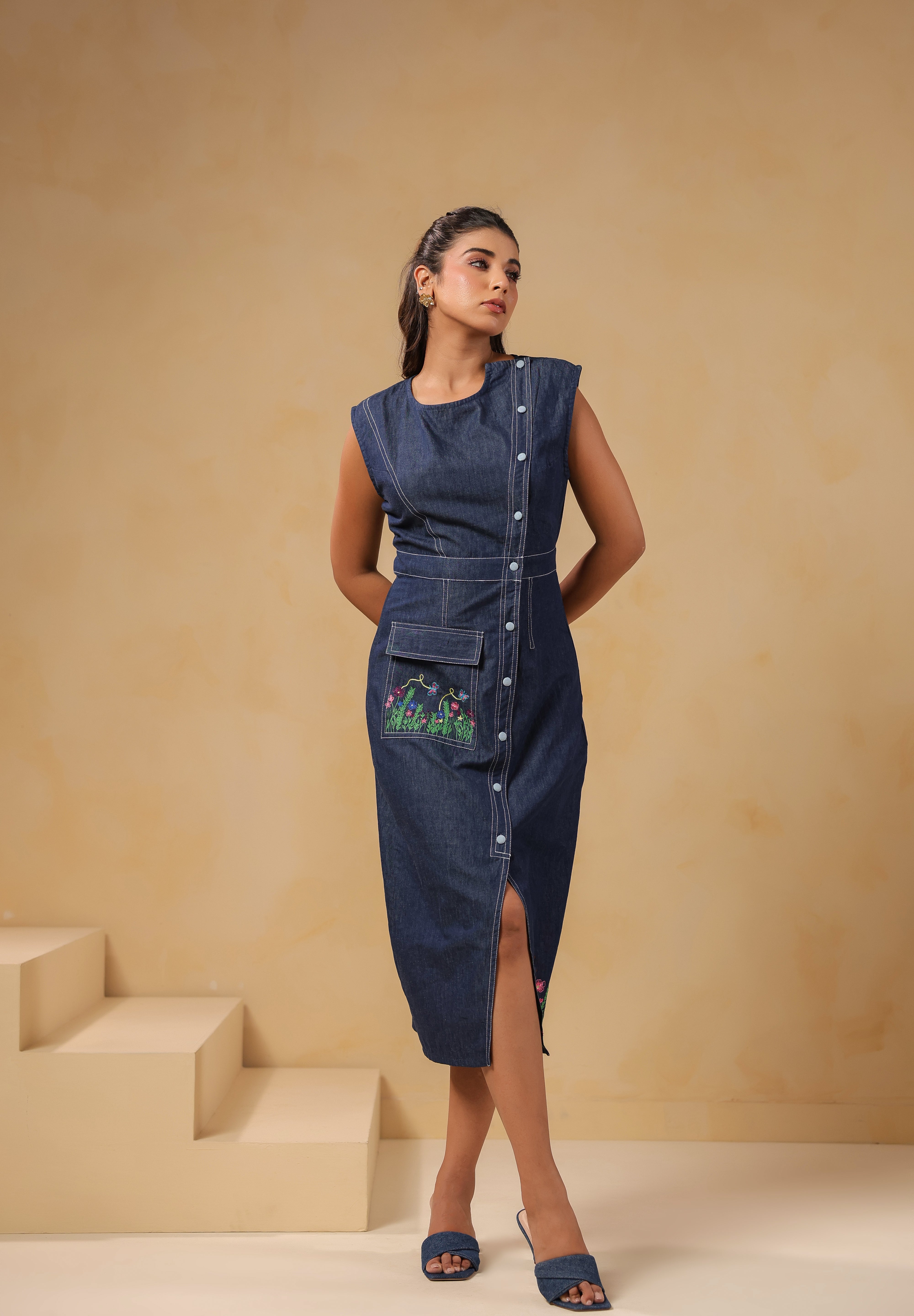 Bloom Trail Button Dress with side slit and nature-inspired embroidery