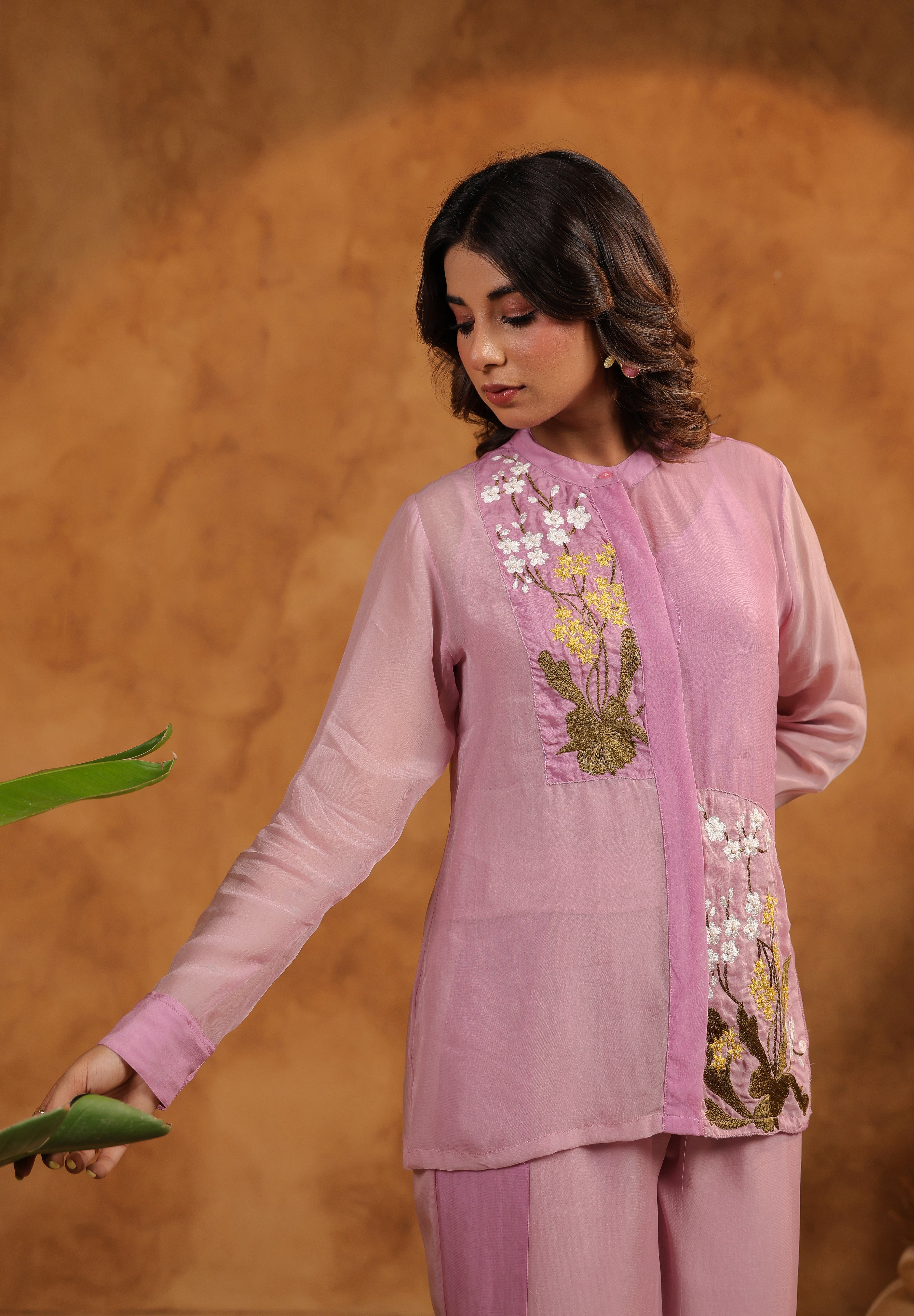 Side profile showing flowy Orchid Bloom Panelled Set