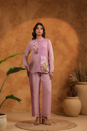 Front view of Orchid Bloom Panelled Set on model