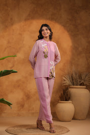 Front view of Orchid Bloom Panelled Set on model