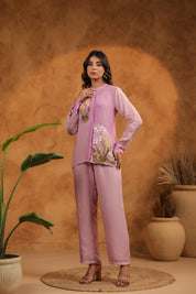 Front view of Orchid Bloom Panelled Set on model